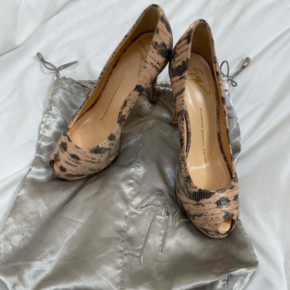 Giuseppe Zanotti Python Snakeskin Neutral Stilett… - image 1